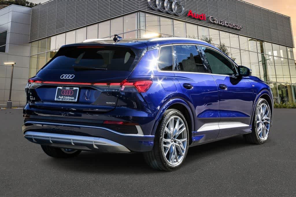 Used 2025 Audi Q4 e-tron Premium Plus w/ Premium Plus AWD/4WD image 4