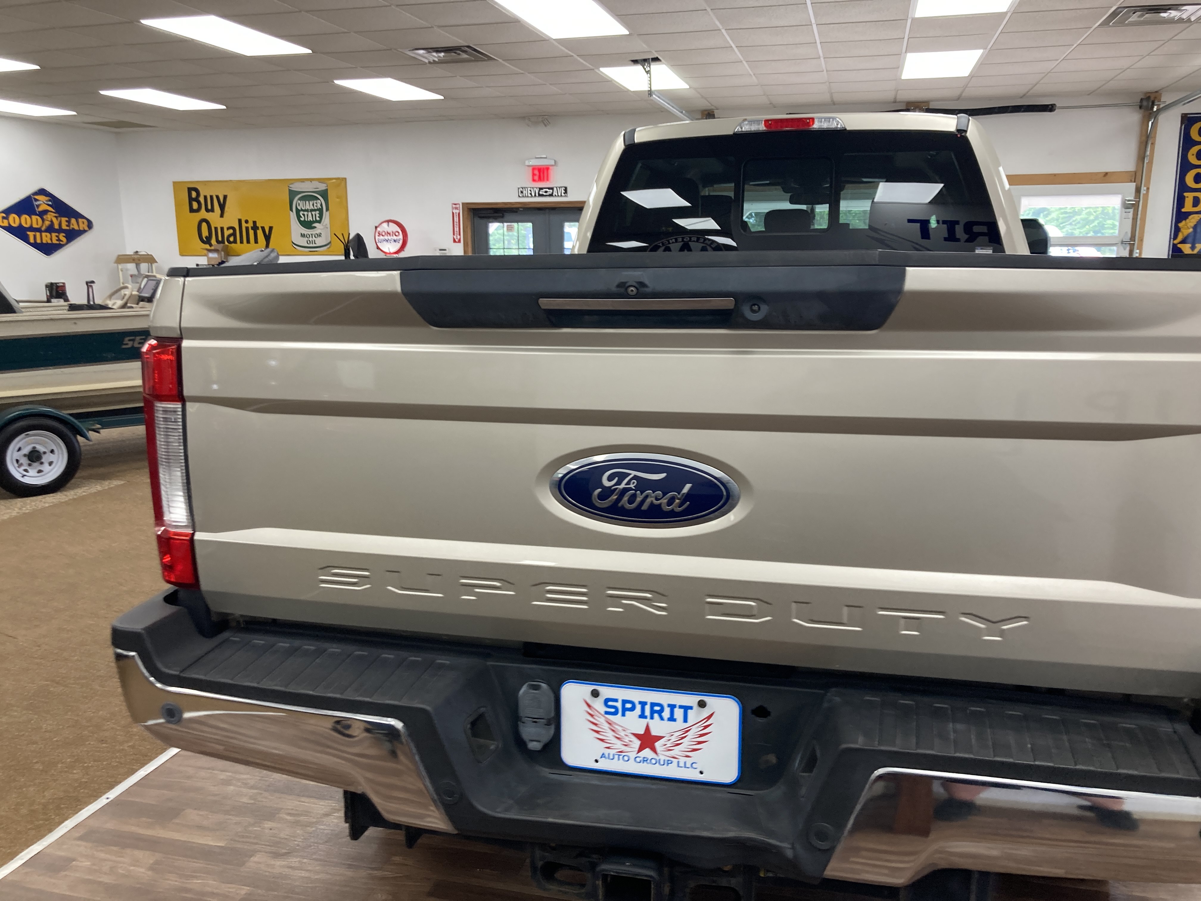 Used 2017 Ford F350 Lariat w/ Lariat Ultimate Package AWD/4WD image 8
