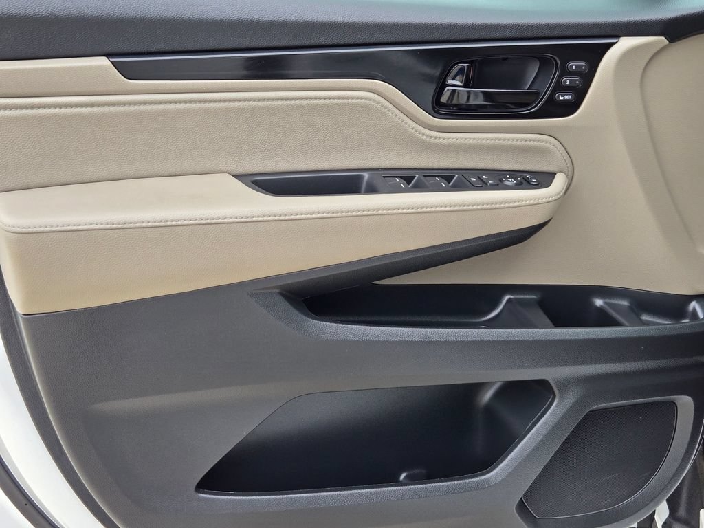 Used 2024 Honda Odyssey Touring image 11