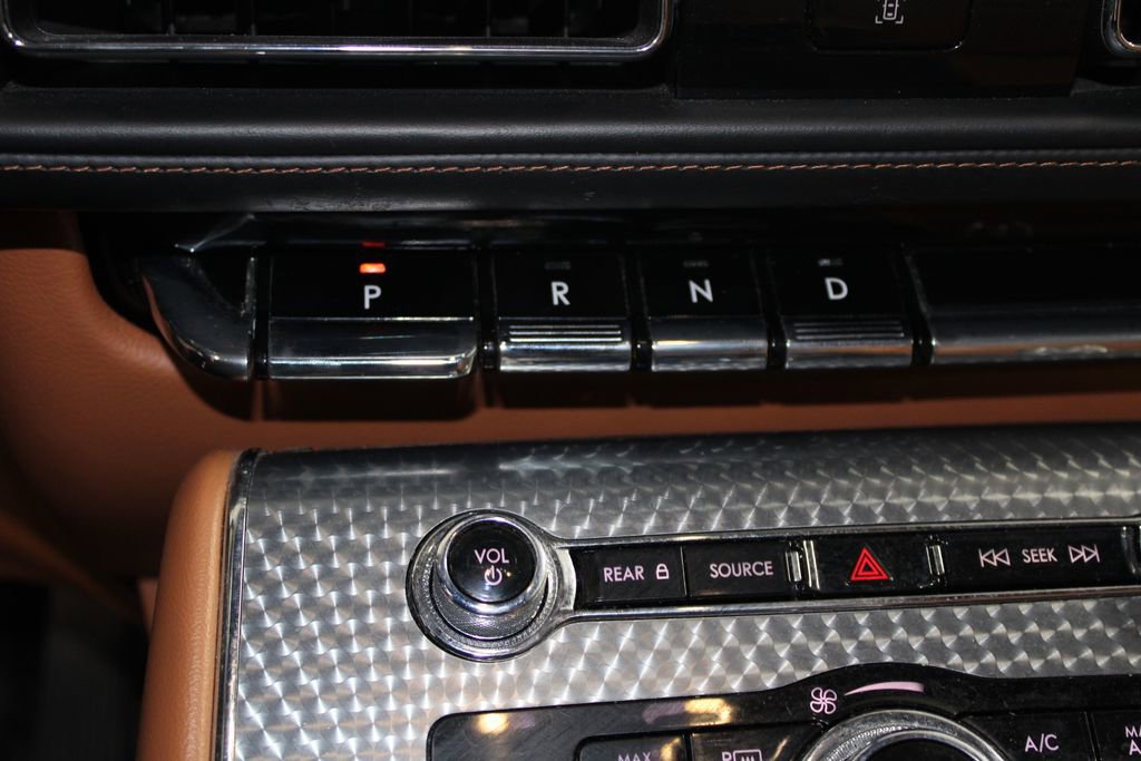 Used 2022 Lincoln Aviator Black Label w/ Class IV Trailer Tow Package image 47