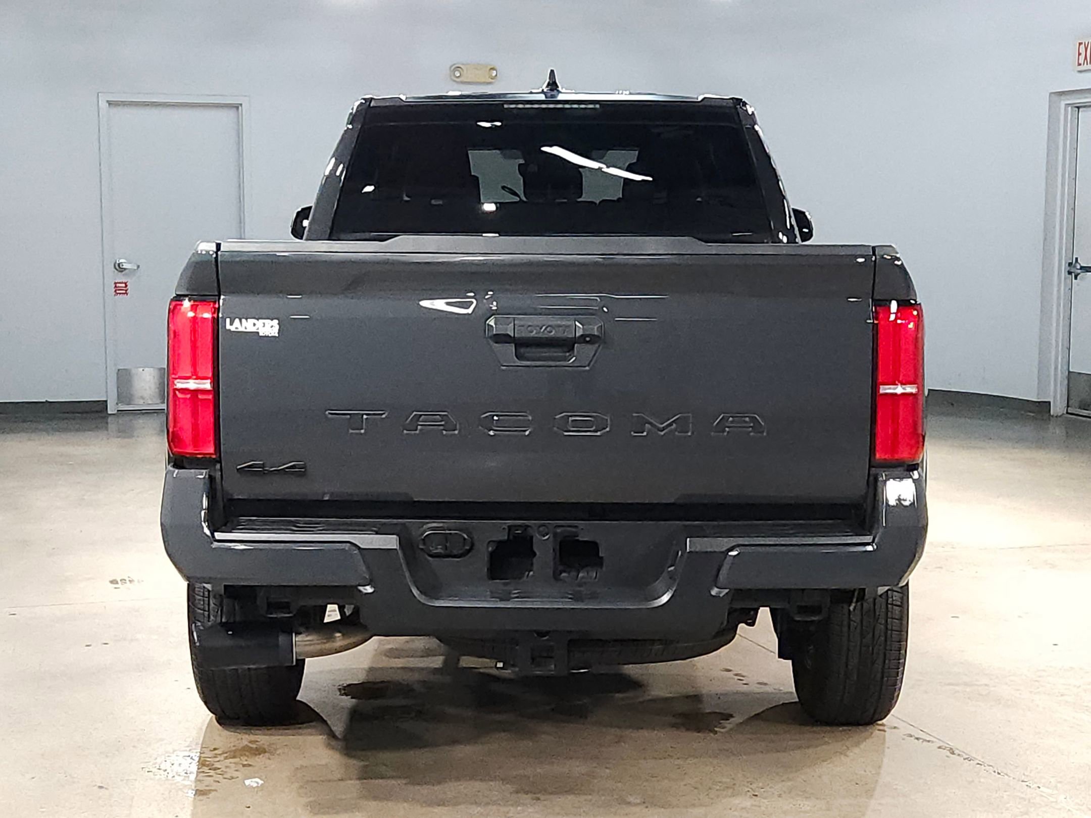 Used 2025 Toyota Tacoma SR5 image 6