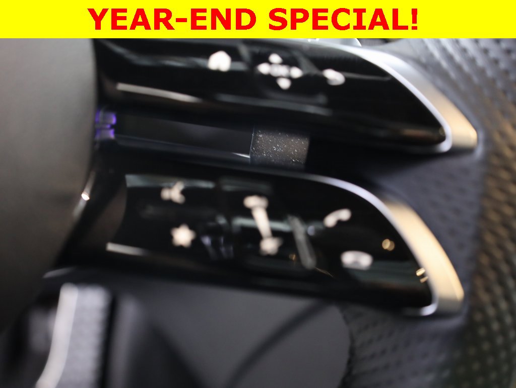 Used 2025 Mercedes-Benz GLC 300 4MATIC image 15