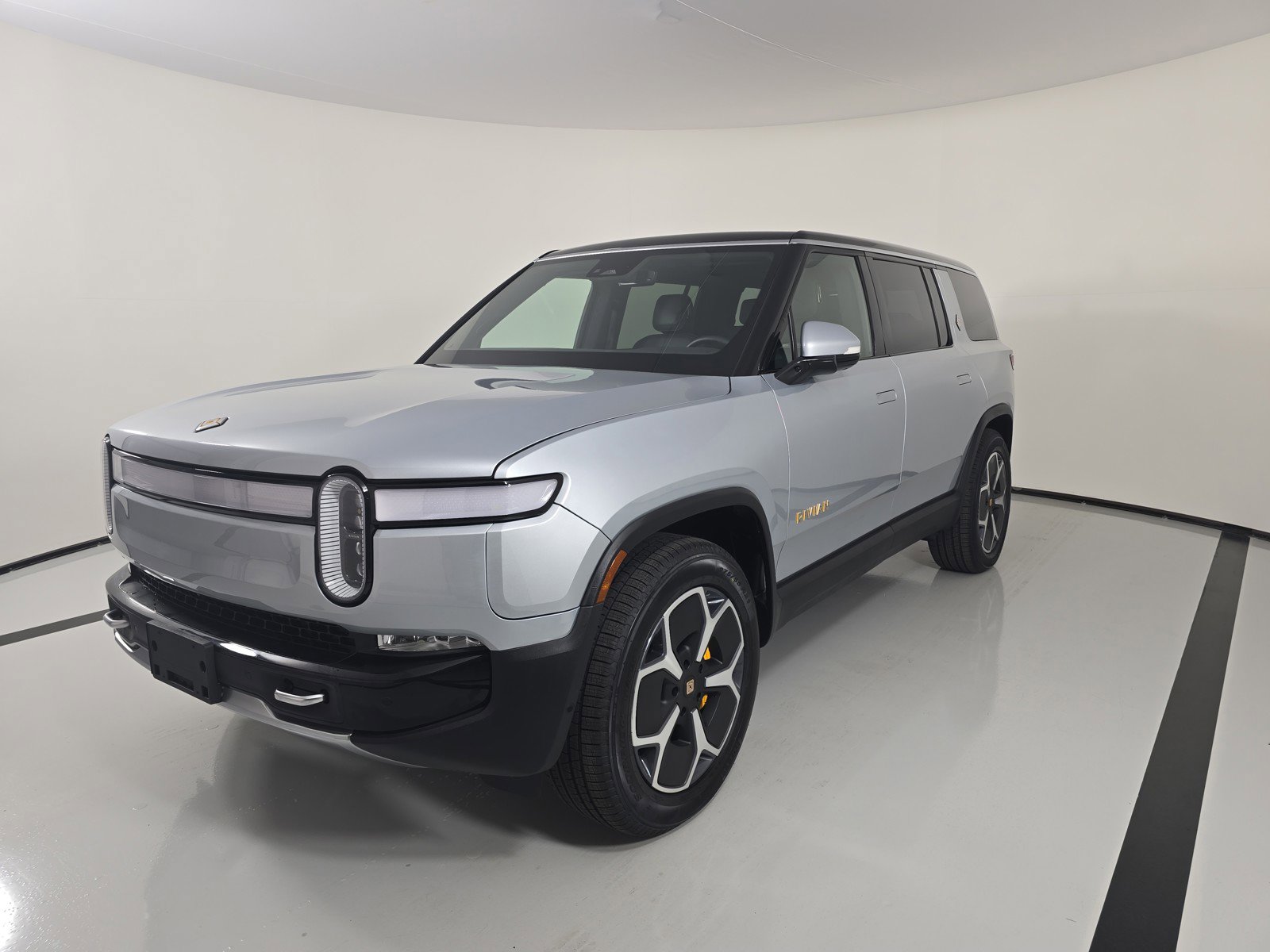 Used 2023 Rivian R1S Adventure