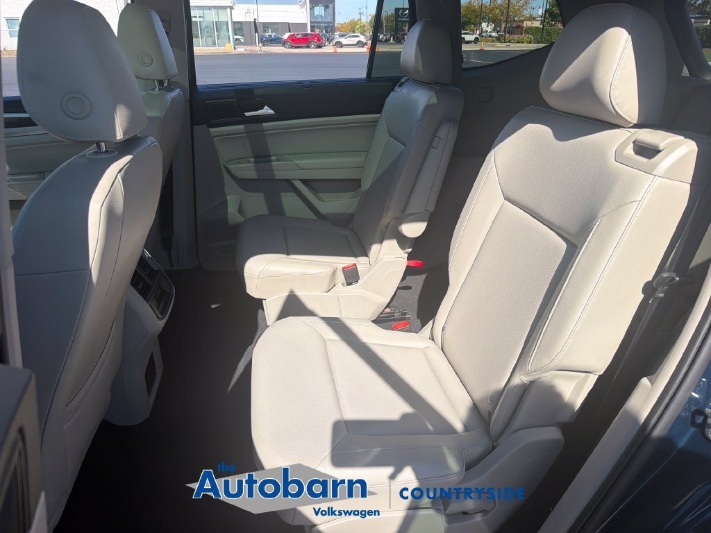 Certified 2020 Volkswagen Atlas SE w/ Panoramic Sunroof Package AWD/4WD image 23