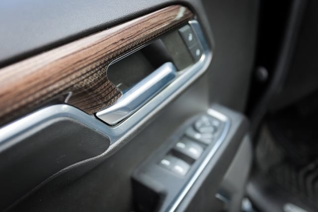 Used 2023 Chevrolet Silverado 1500 LT AWD/4WD image 34