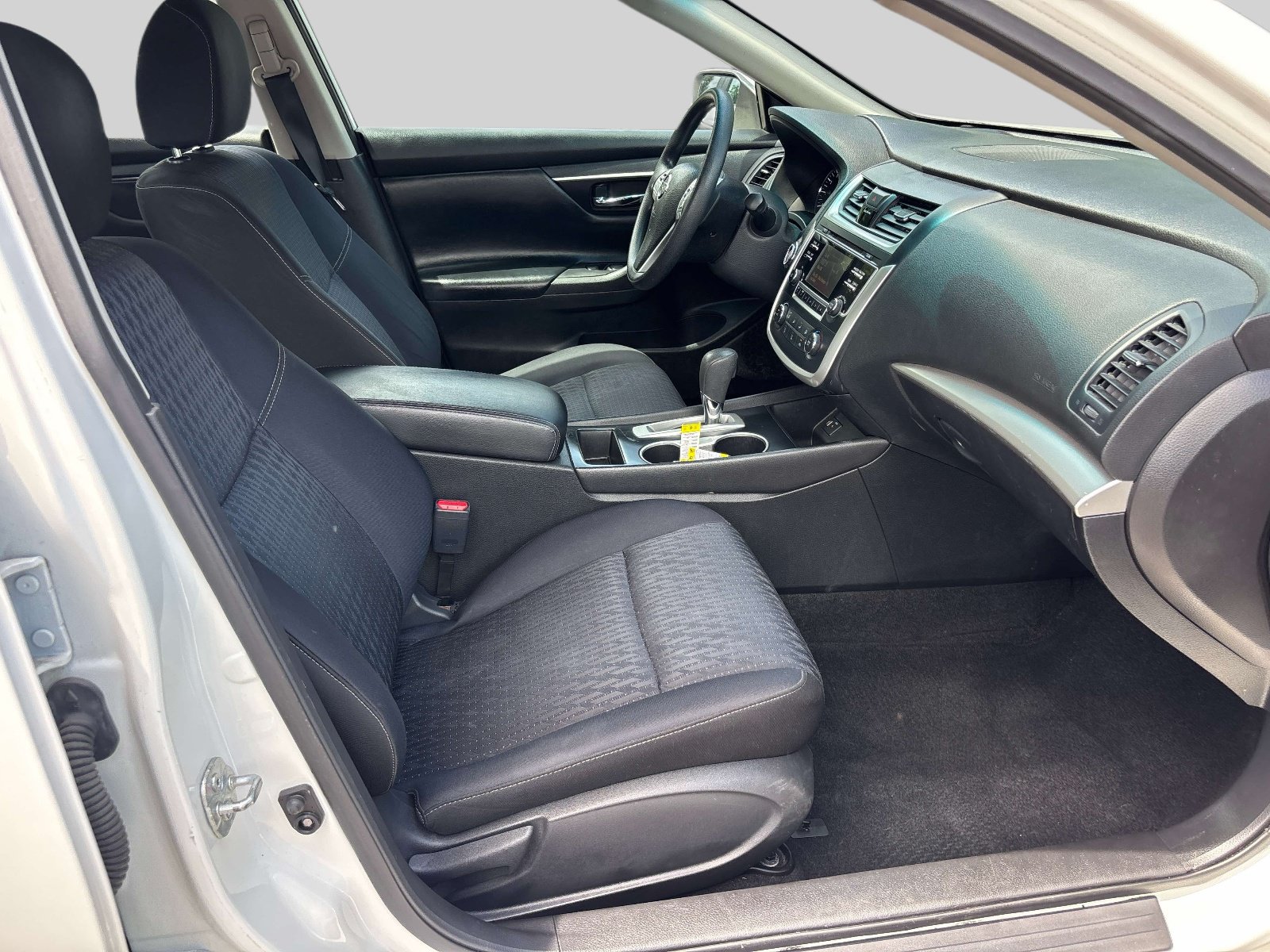 Used 2016 Nissan Altima 2.5 S w/ Power Driver Seat Package FWD image 15