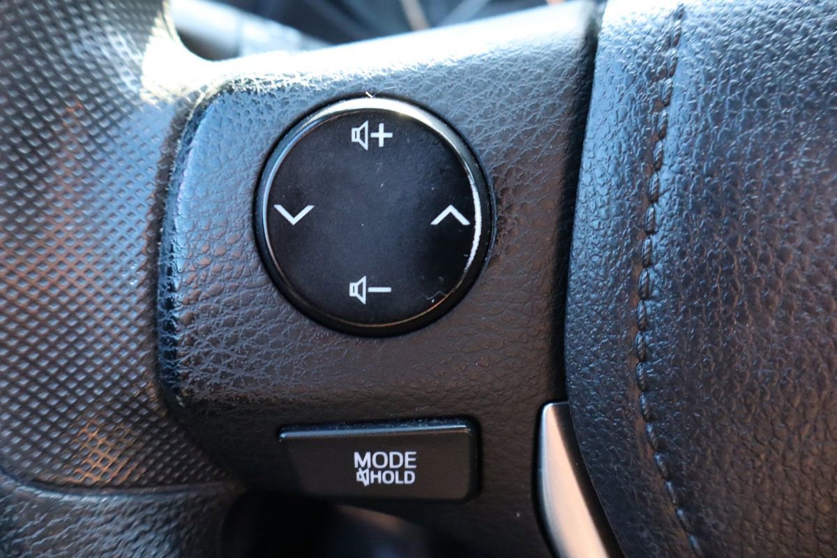 Used 2014 Toyota Corolla L image 29