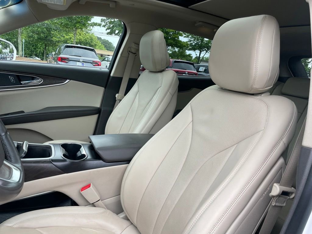 Used 2020 Lincoln Nautilus Reserve w/ Equipment Group 201A FWD image 25