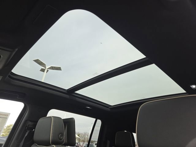New 2026 GMC Yukon XL Elevation w/ Elevation Premium Package image 3