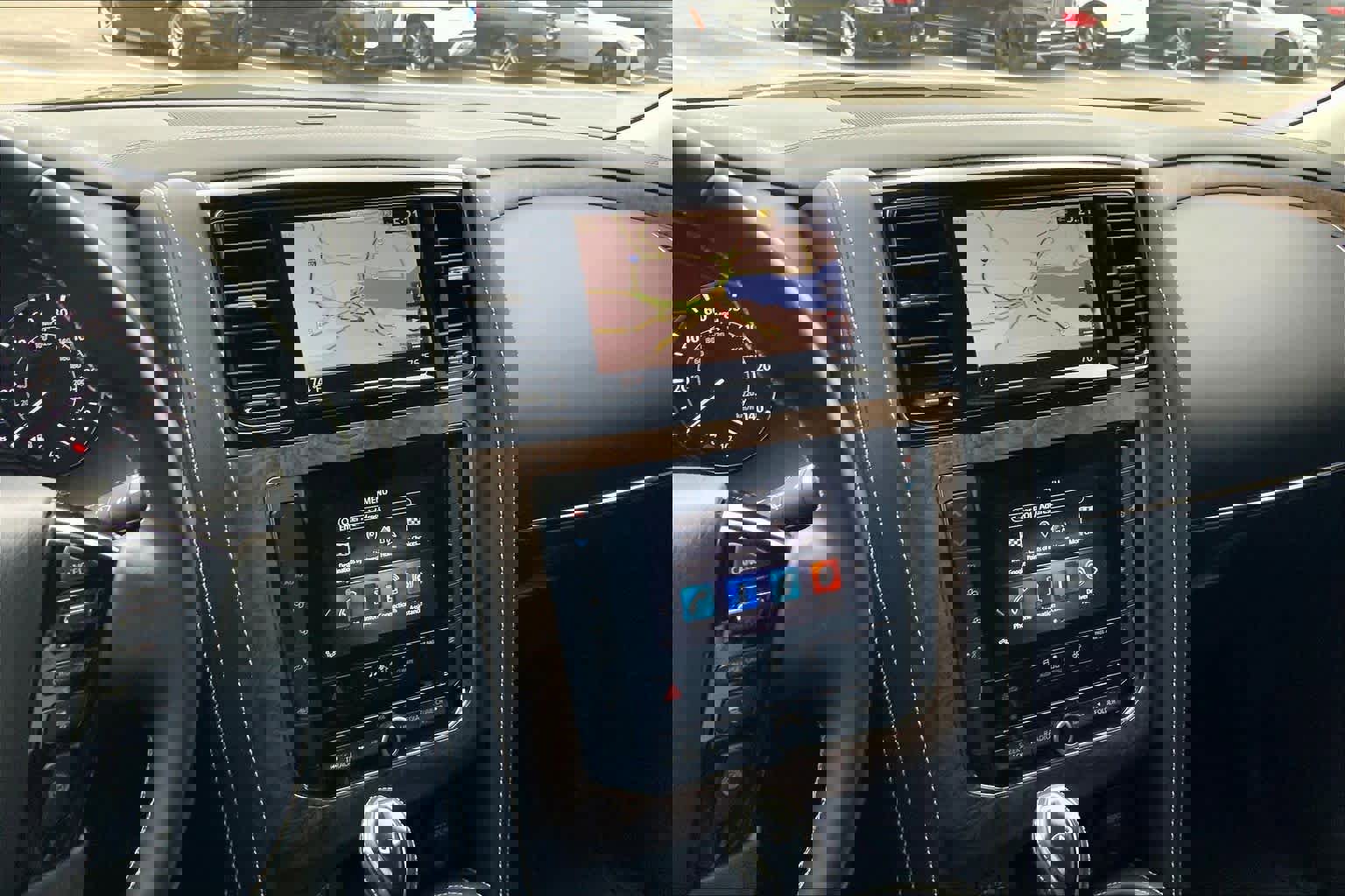 Used 2021 INFINITI QX80 Premium Select w/ All-Season Package image 6