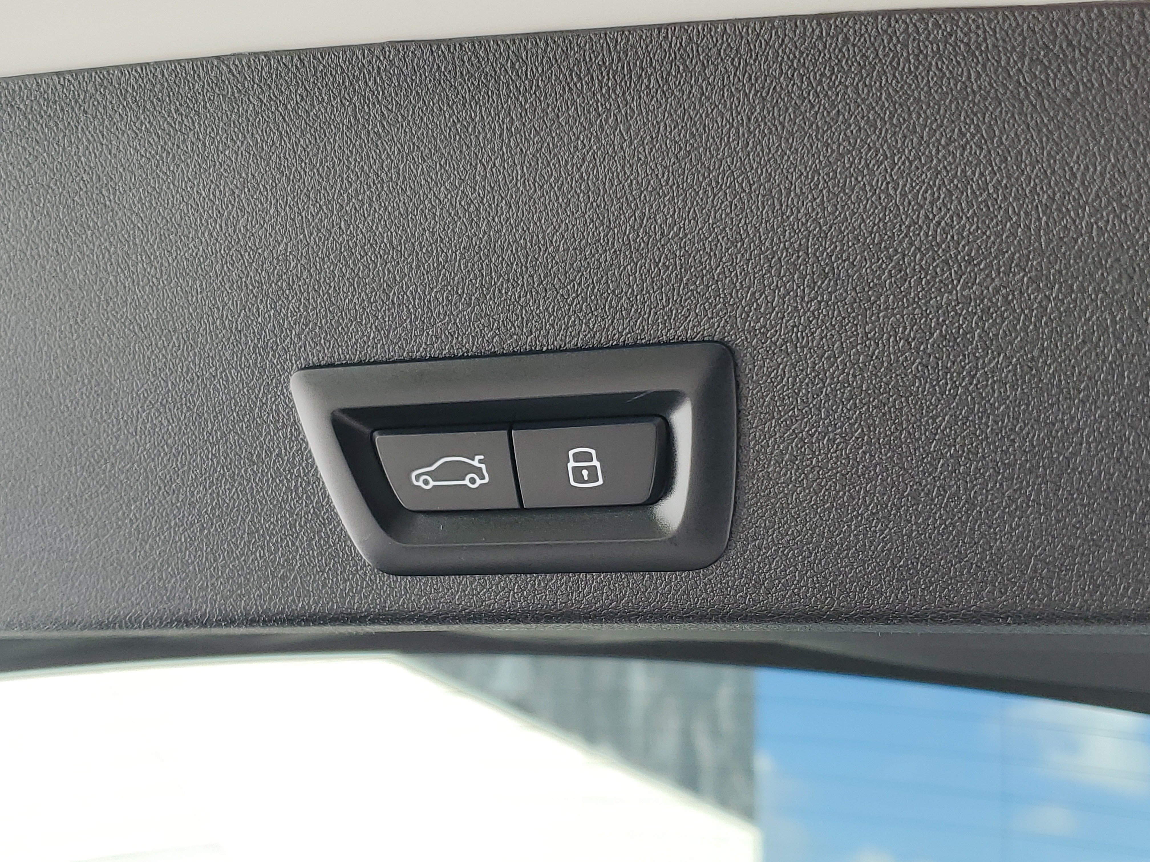 Used 2023 BMW XM AWD/4WD image 10