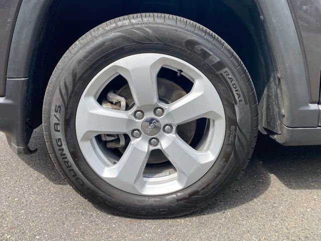 Certified 2020 Jeep Compass Latitude w/ Cold Weather Group image 19