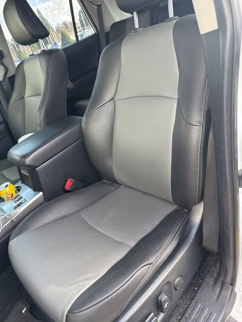 Used 2024 Toyota 4Runner SR5 Premium image 7