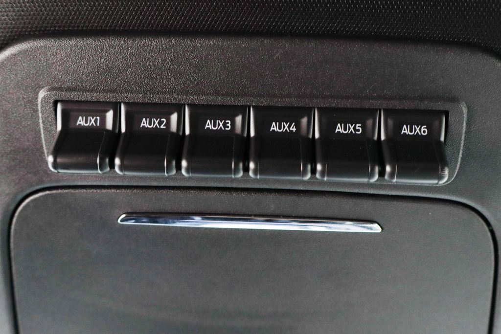 Used 2025 Ford F150 Raptor AWD/4WD image 37