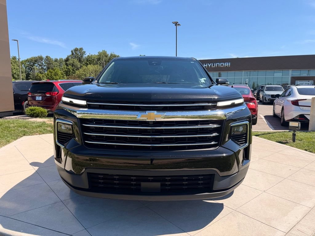 Used 2025 Chevrolet Traverse LT FWD image 13
