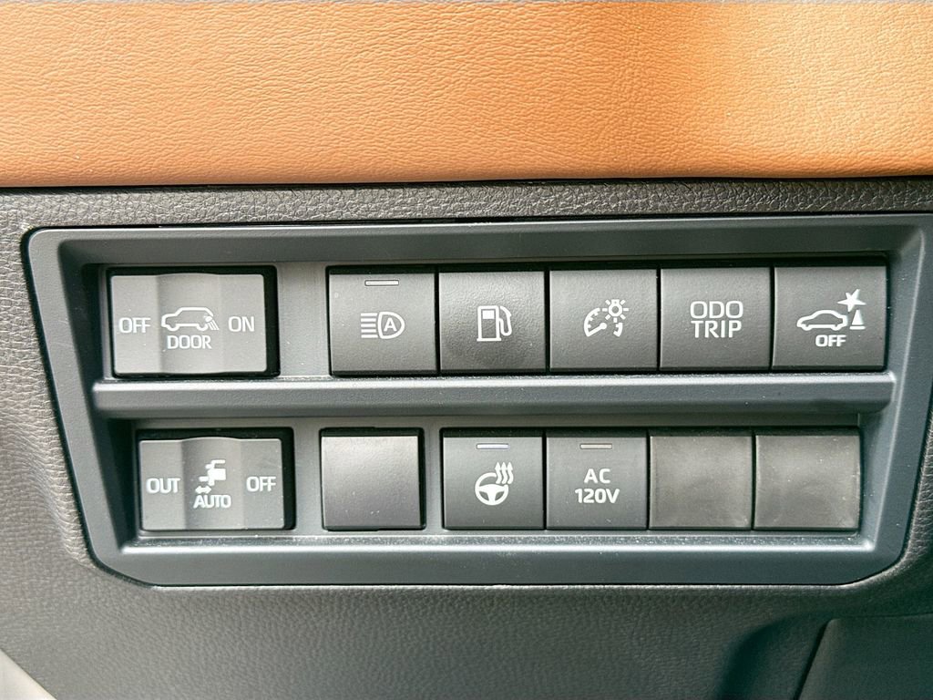 Used 2025 Toyota Sequoia SR5 AWD/4WD image 14