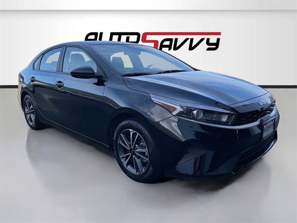 Used 2024 Kia Forte LXS image 1