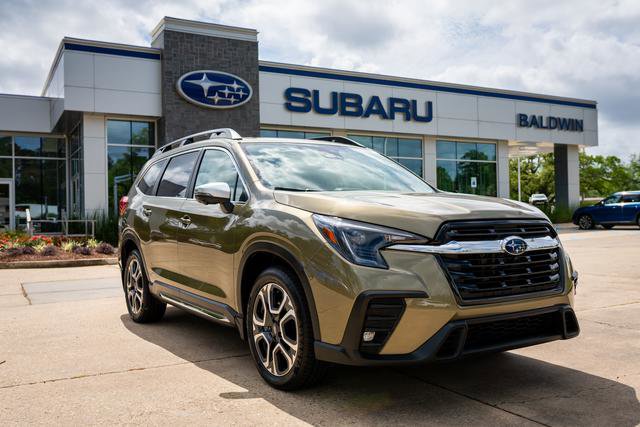 Certified 2023 Subaru Ascent Limited w/ Technology Package image 1