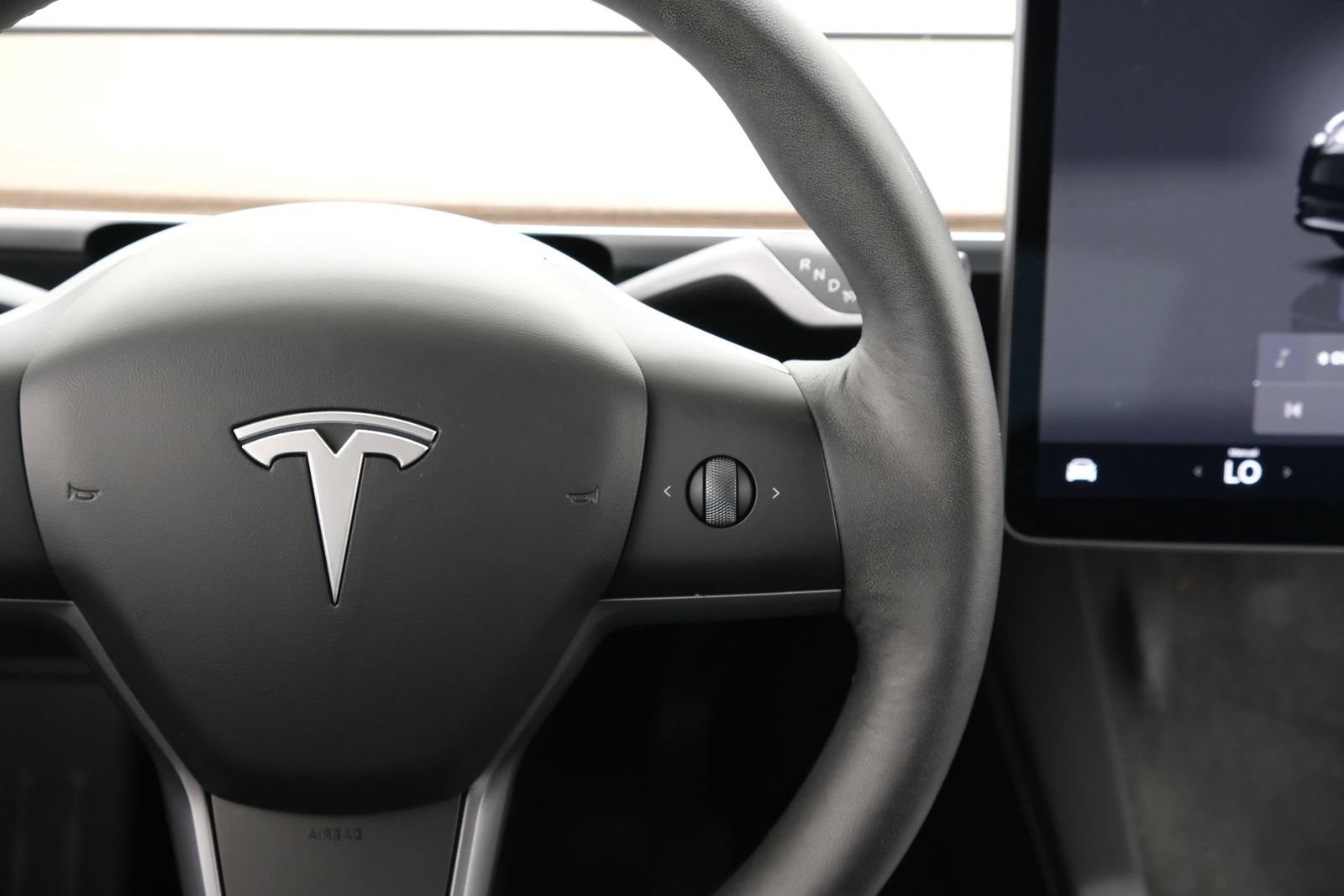 Used 2024 Tesla Model Y Long Range AWD/4WD image 15
