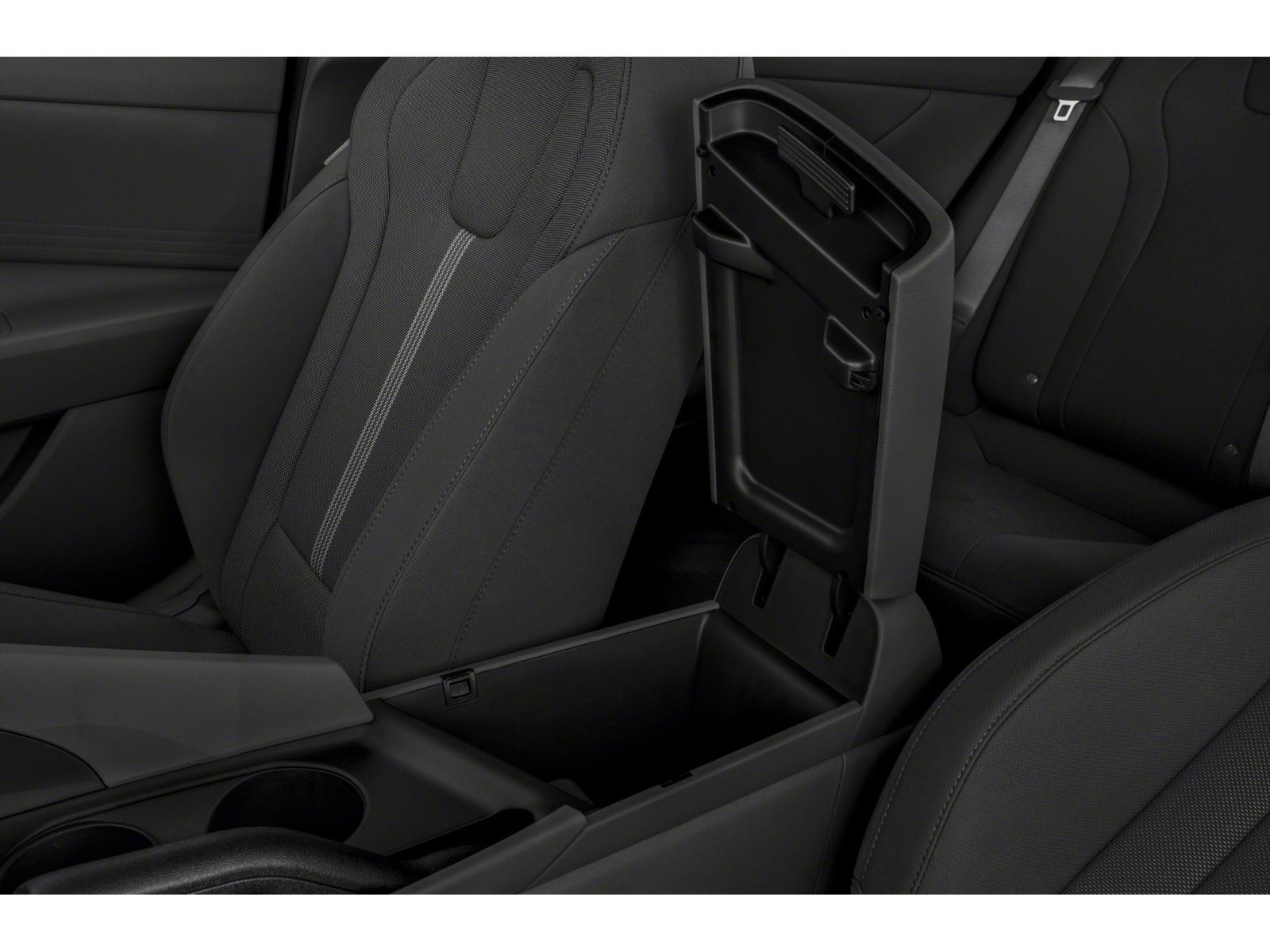 Used 2022 Hyundai Elantra SE image 9