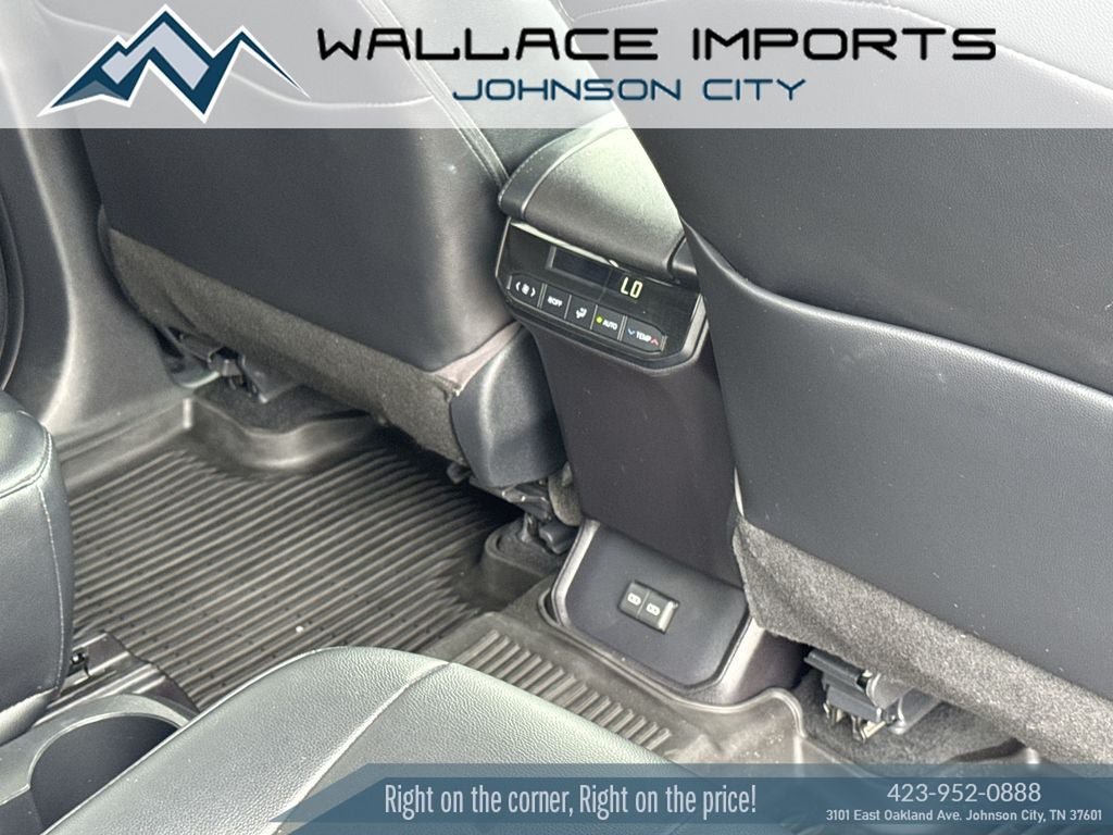 Used 2022 Toyota Highlander XSE FWD image 40