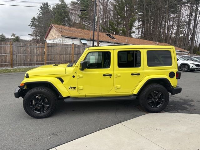 Used 2022 Jeep Wrangler Unlimited Sahara AWD/4WD image 14