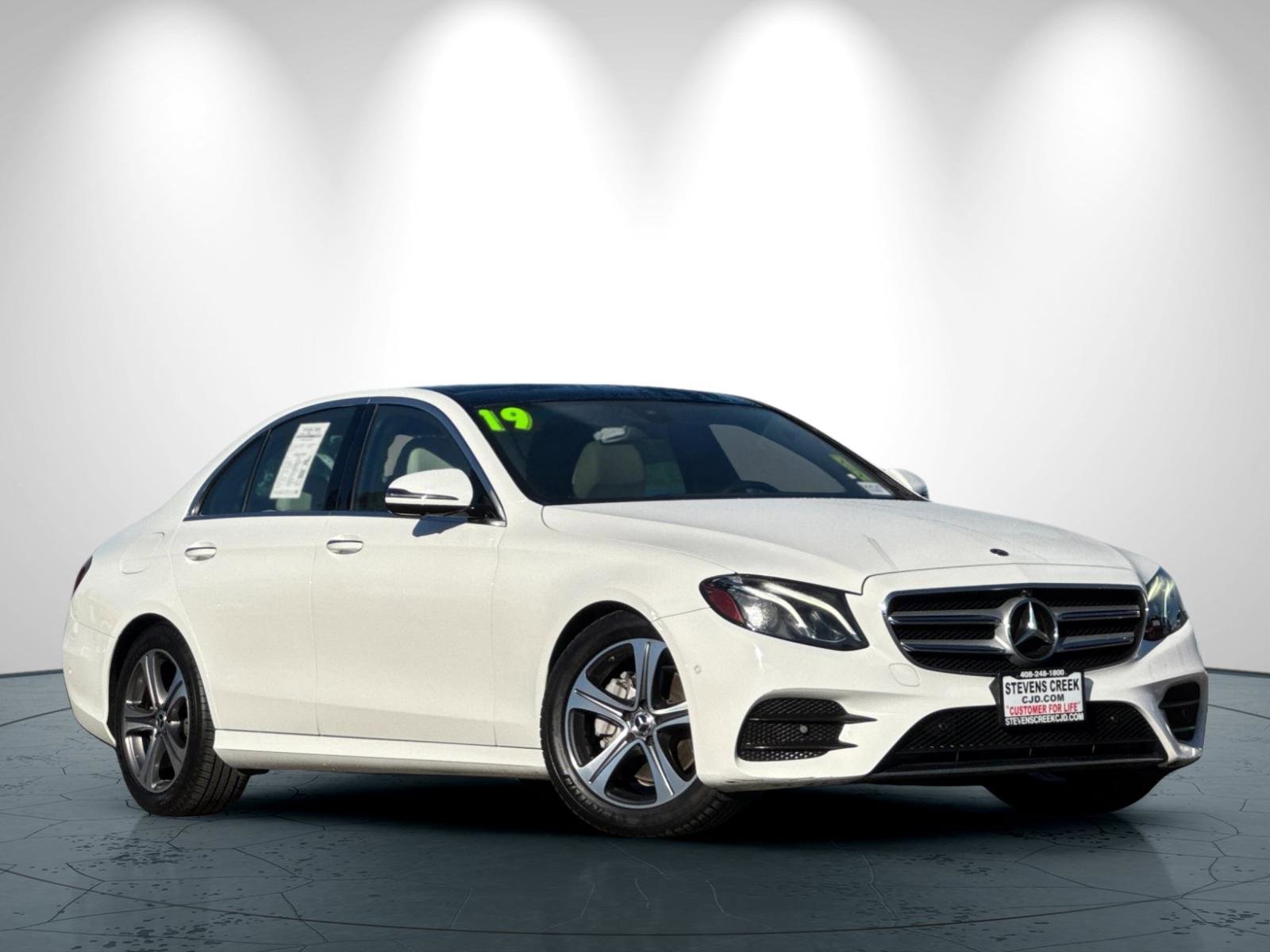 Used 2019 Mercedes-Benz E 300 image 2
