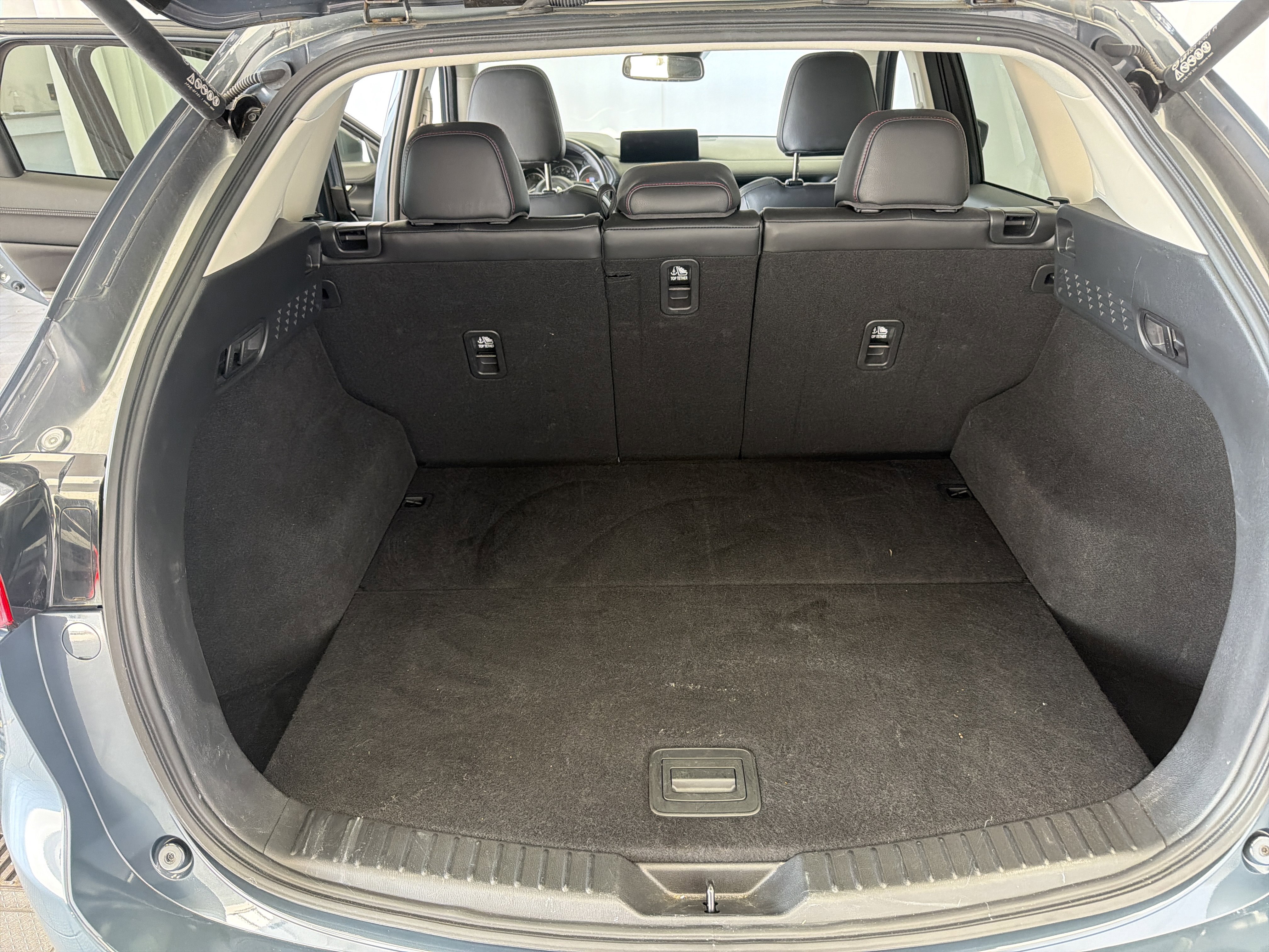 Used 2024 MAZDA CX-5 Carbon Edition image 11