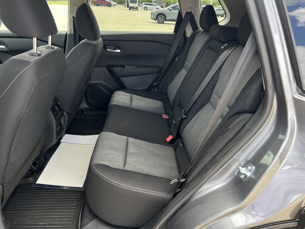 Used 2026 Nissan Rogue SV AWD/4WD image 10