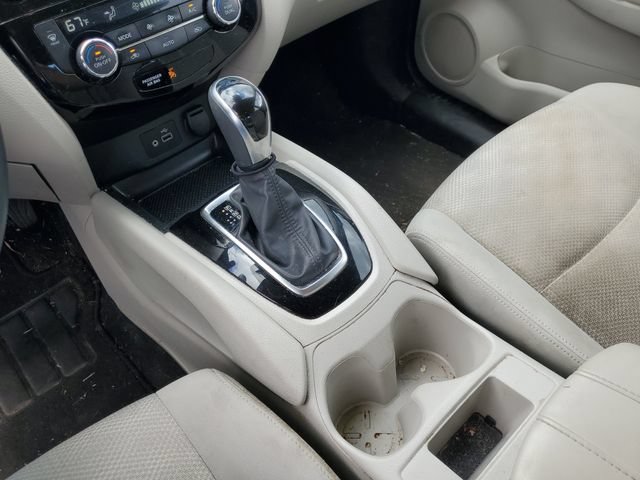 Used 2019 Nissan Rogue Sport SV AWD/4WD image 25