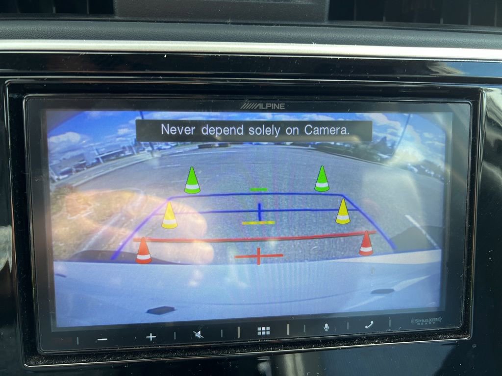 Used 2017 Toyota Corolla SE w/ Carpet Mat Package (TMS) image 9