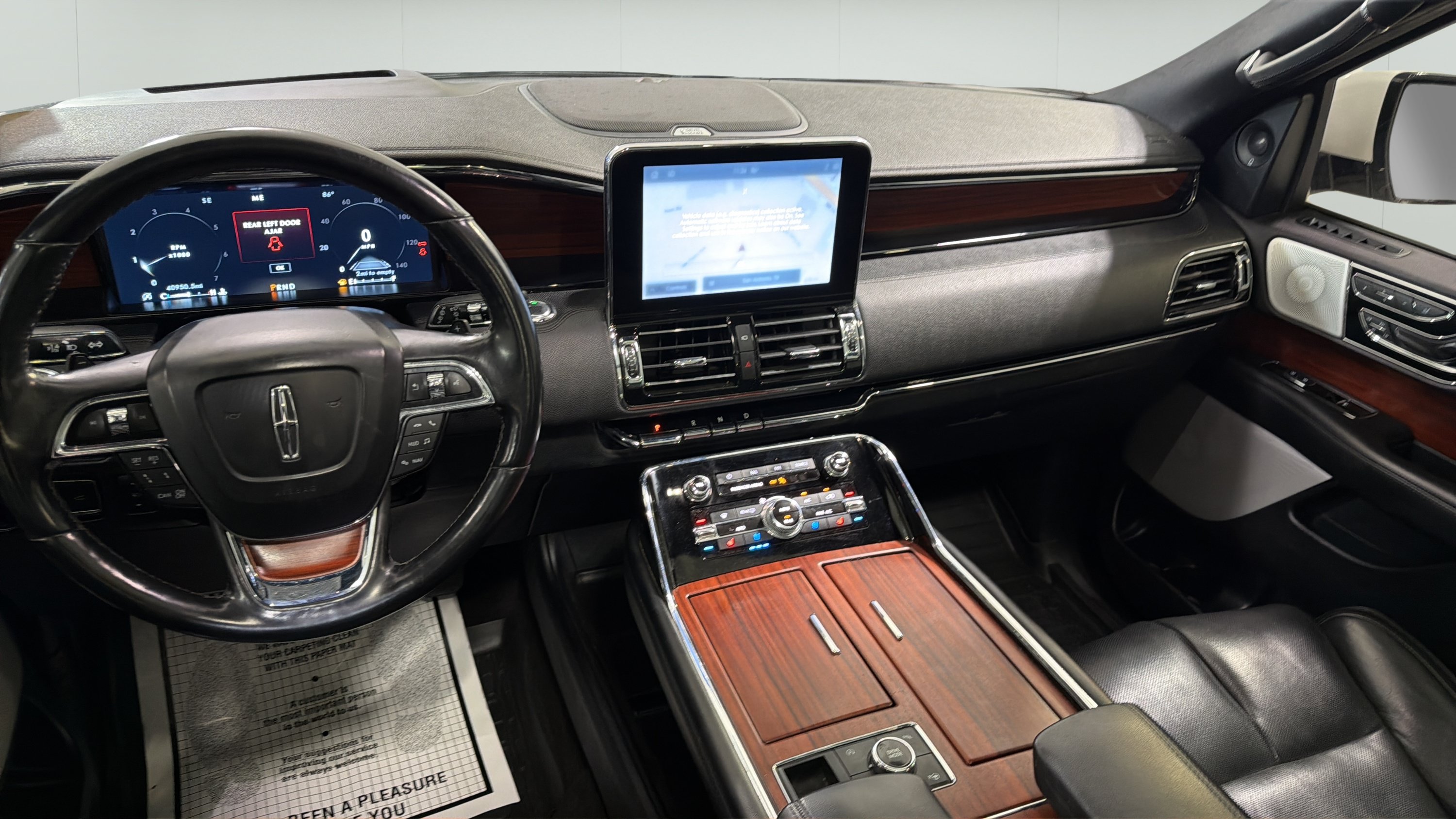 Used 2021 Lincoln Navigator L Reserve RWD image 22