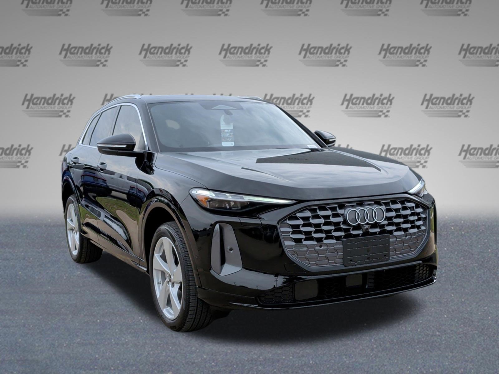 Used 2026 Audi Q5 Premium AWD/4WD image 2