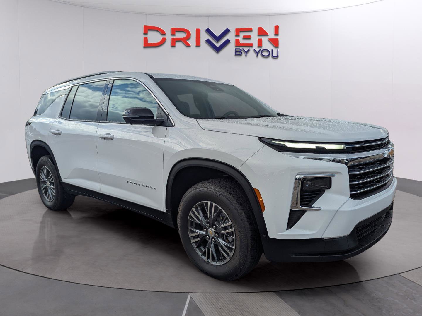 New 2026 Chevrolet Traverse LT w/ Driver Confidence Package image 7