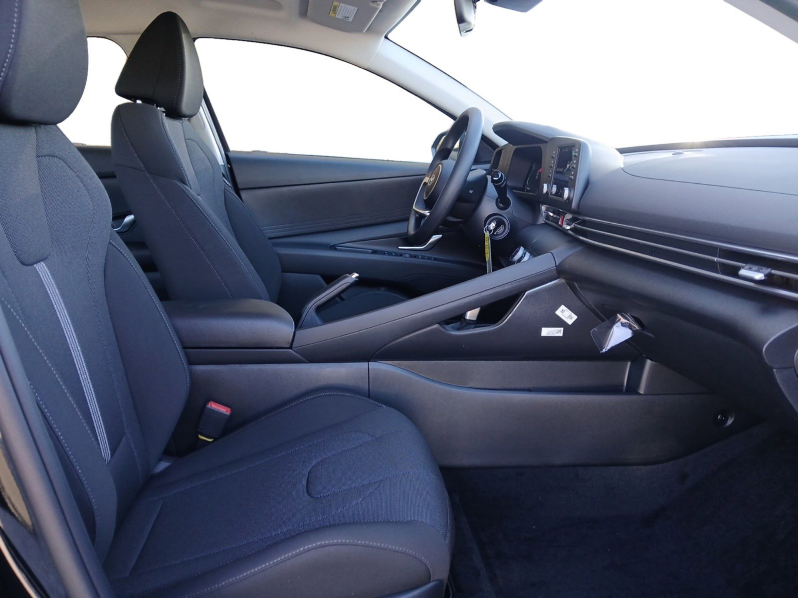 New 2026 Hyundai Elantra SE image 15