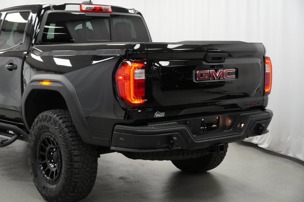 Used 2024 GMC Canyon AT4X w/ AT4X AEV Edition AWD/4WD image 42