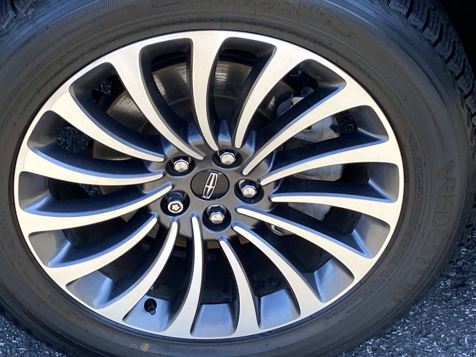 Used 2020 Lincoln Aviator Reserve w/ Equipment Group 201A AWD/4WD image 30