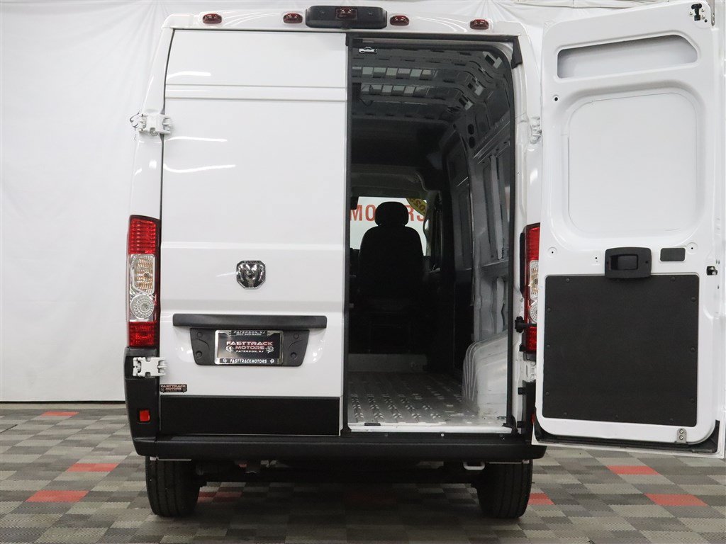 Used 2025 RAM ProMaster 2500 w/ Convenience Group FWD image 7