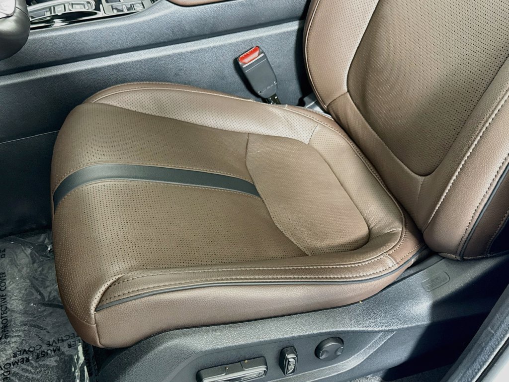Used 2024 Honda Pilot Elite image 19