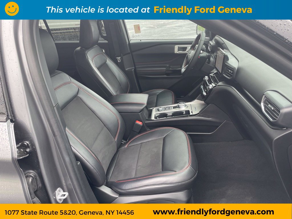 Used 2023 Ford Explorer ST-Line w/ Class IV Trailer Tow Package AWD/4WD image 15