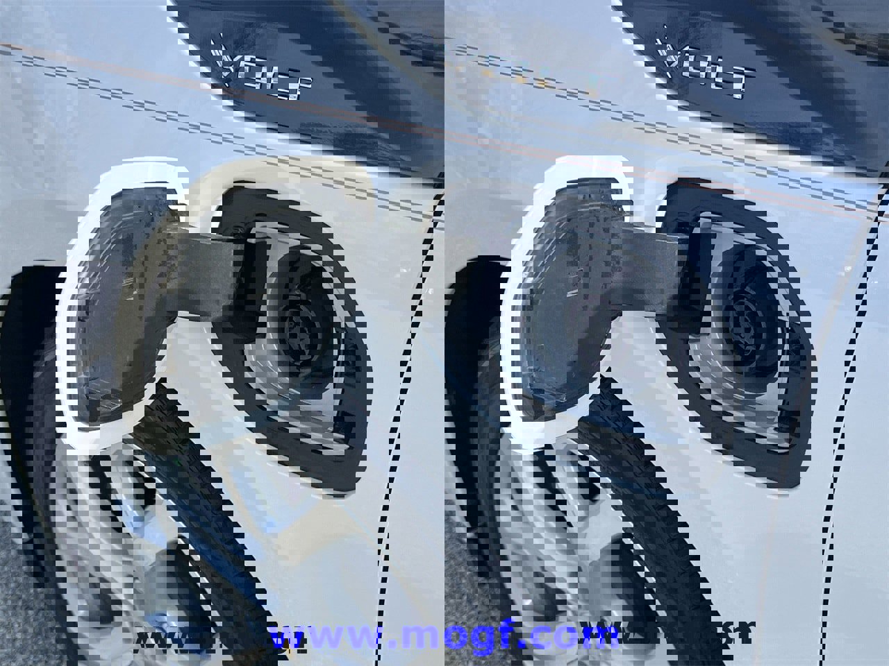 Used 2018 Chevrolet Volt Premier w/ Driver Confidence Package image 28