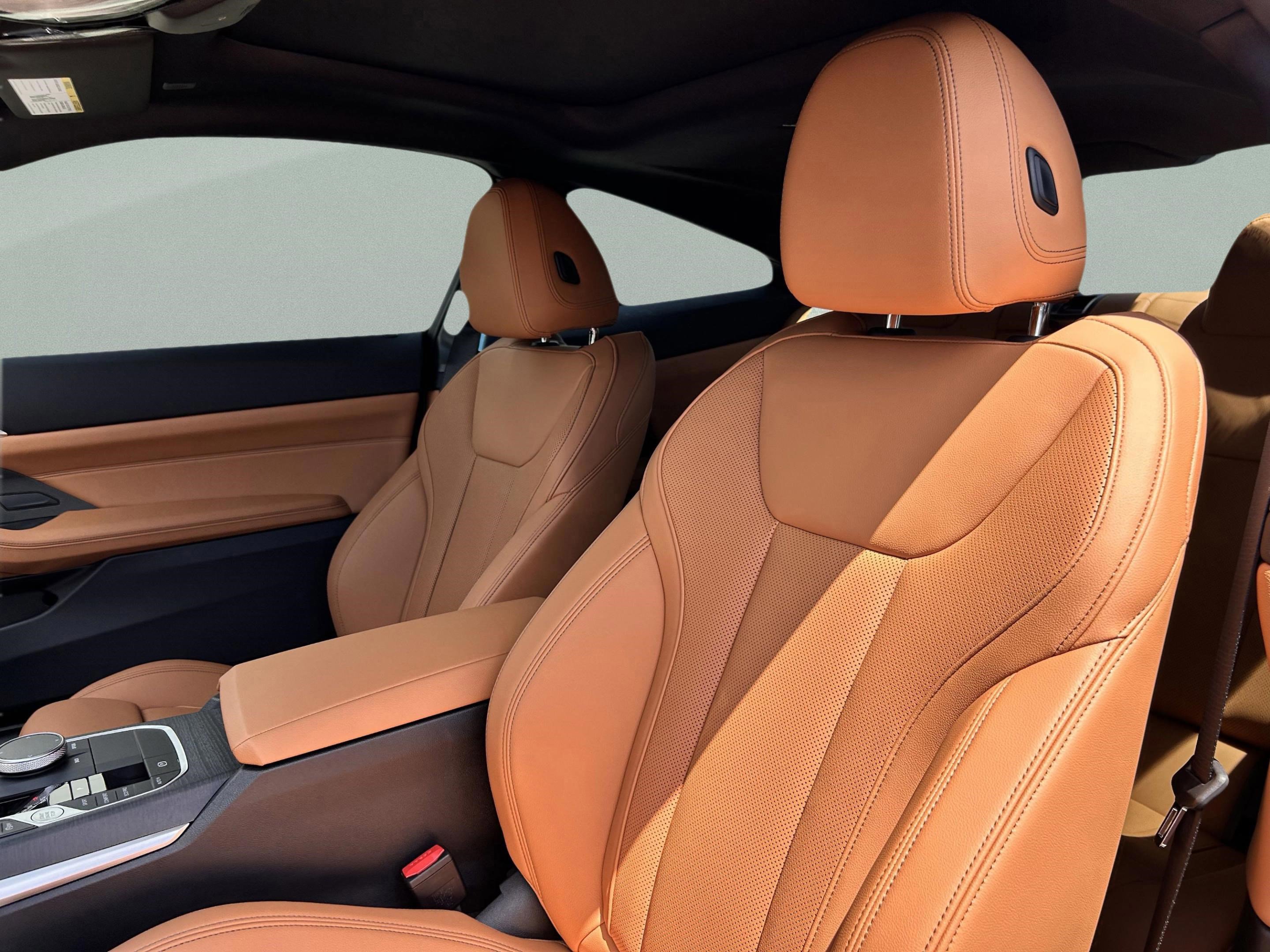 Used 2026 BMW 430i Coupe w/ M Sport Package RWD image 9