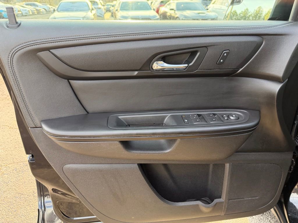 Used 2014 GMC Acadia SLE image 12