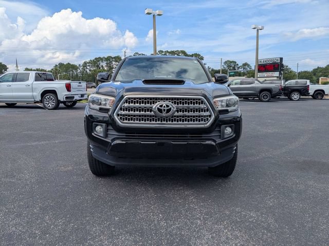 Used 2017 Toyota Tacoma TRD Sport w/ Tow Package (A/T) AWD/4WD image 8