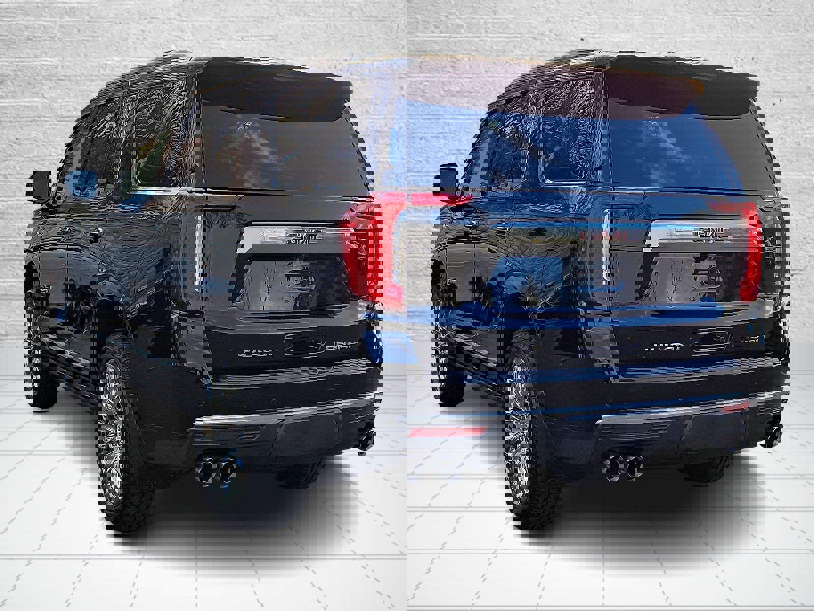 Used 2021 GMC Yukon Denali w/ Denali Ultimate Package image 4