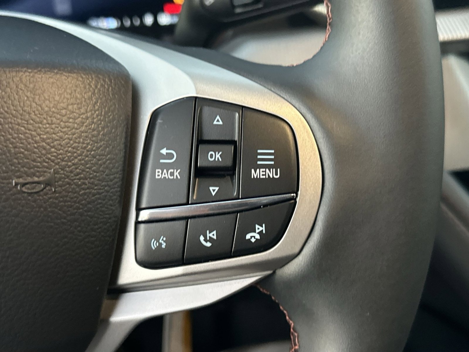 New 2026 Ford Explorer Active image 21