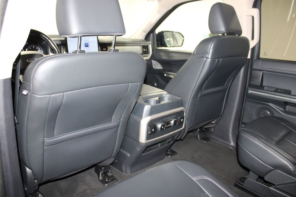 Used 2024 Ford Expedition XLT image 29