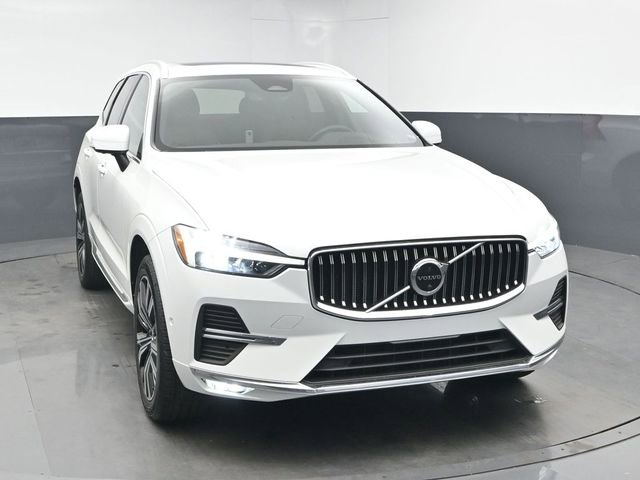 Used 2023 Volvo XC60 B5 Plus w/ Protection Package Premier image 2
