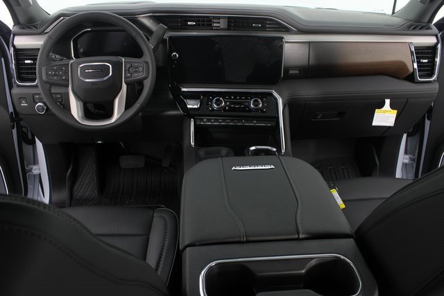New 2026 GMC Sierra 3500 Denali w/ Denali Reserve Package image 13