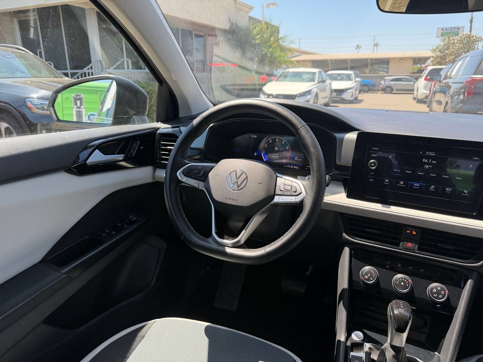 Used 2026 Volkswagen Taos S FWD image 31